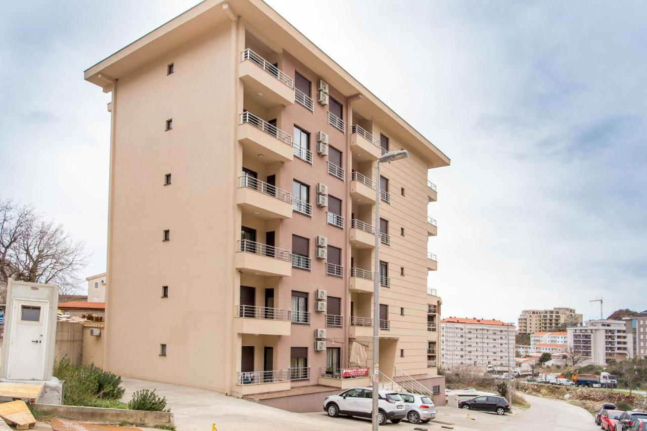 Becici - Andrea Apartman Exterior foto